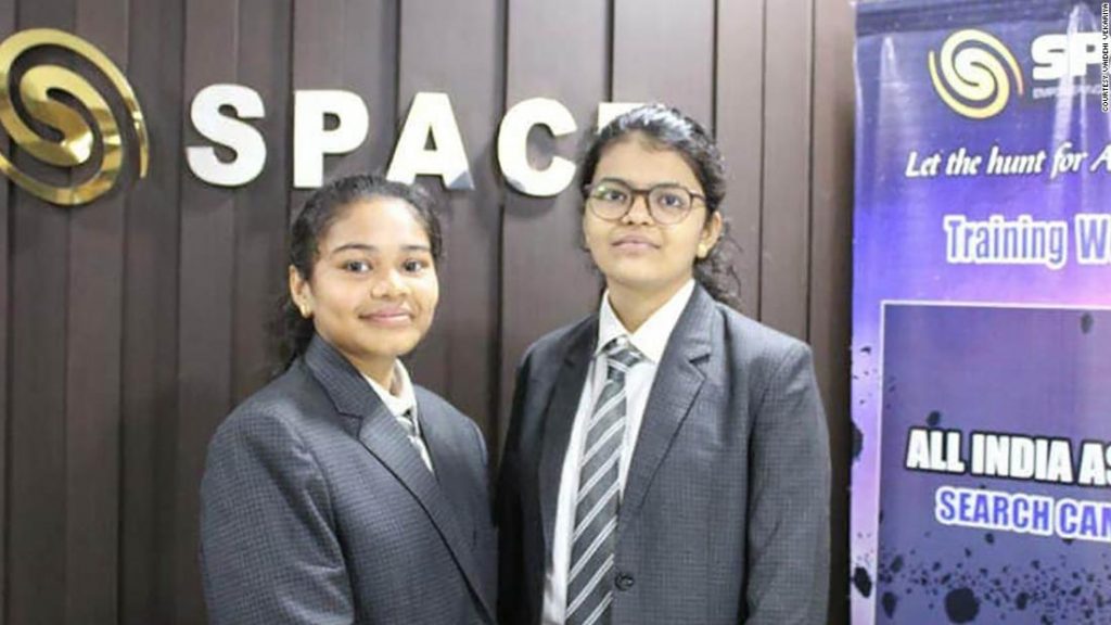 Colegialas indias descubren asteroides avanzando hacia la Tierra