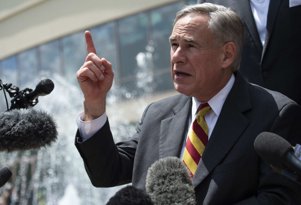El brote de coronavirus de Texas ‘tomará un poco de tiempo’ para eliminar, dice el gobernador Abbott