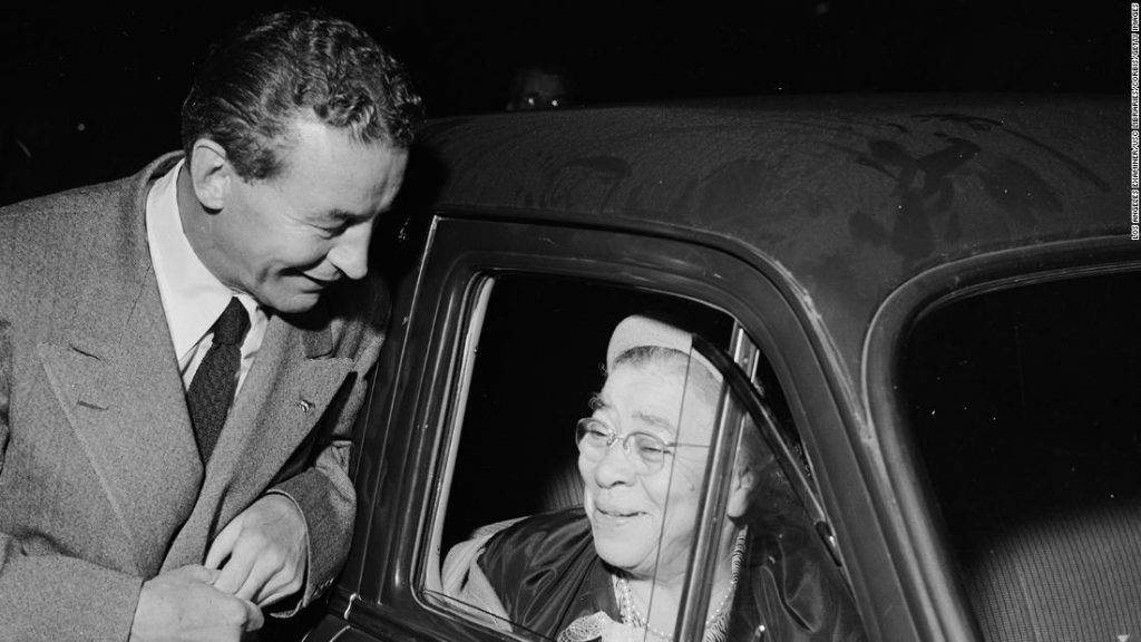 Antes de que Kamala Harris hiciera historia, estaba Charlotta Bass
